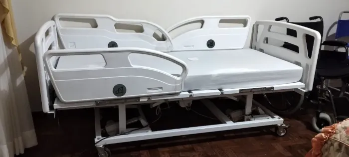 Cama hospitalar motorizada 8 movimentos