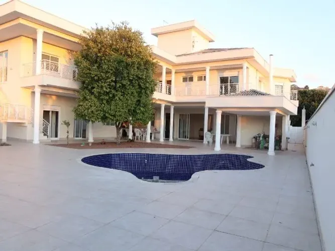 CASA A VENDA NO CONDOMÍNIO TERRAS DE SÃO CARLOS - CAXAMBU - JUNDIAÍ/SP.