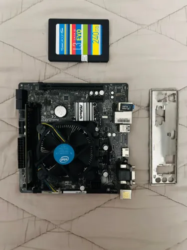 Kit Placa-mãe + Processador + Memória + SSD