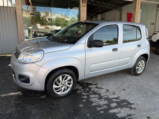 Fiat Uno Attractive 1.0 EVO Fire Flex 8V 5P 2016