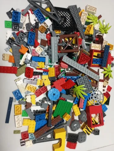 Lego - lote com 300 peças