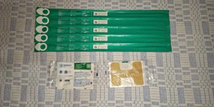 KIT CATETER SPEEDICATH CH14 + FIXADORES MULTIFIX ? 102 ITENS