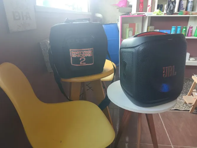 Caixa party box jbl