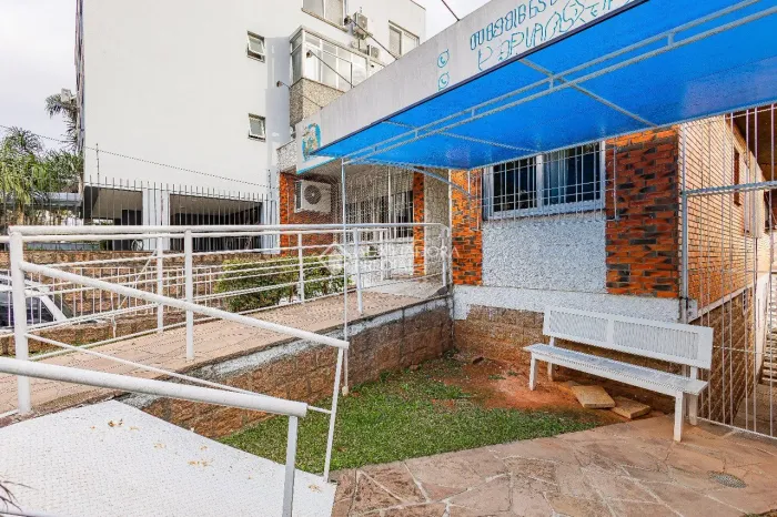 Ampla casa com 4 quartos no Cristo Redentor