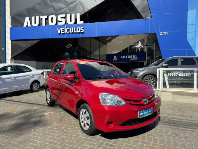 Toyota Etios 1.3 Flex 16V 5P Mec. 2015