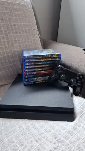 Playstation 4 Slim