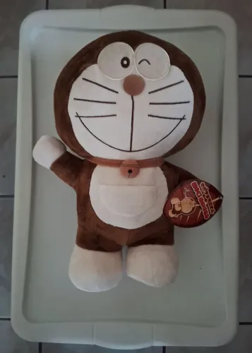 DORAEMON BROWN " EDIÇÃO ESPECIAL CHOCOLATE  MARCA SÉPIA COM ETIQUETA IMPORTADO 