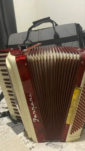 Acordeon Da Vinci Ferrari 120 baixos