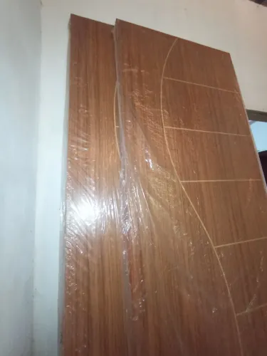 2 Portas de primeira linha ( compensado)