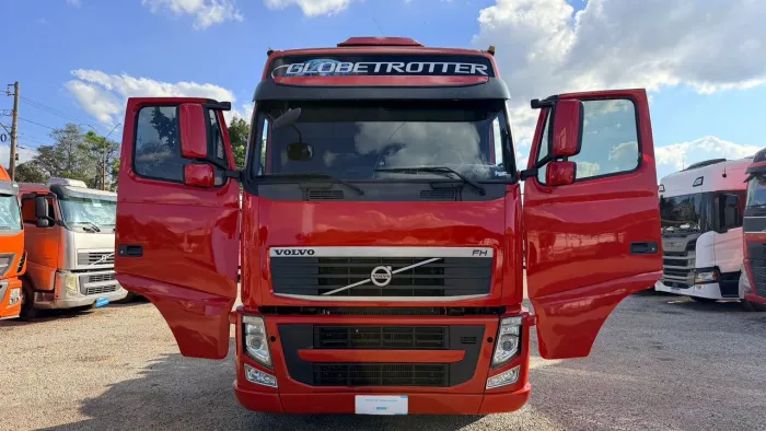 Vende-se FH 520 Volvo