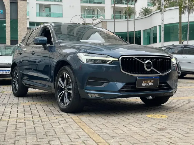 Volvo XC 60 T-5 Momentum 2.0 245cv FWD 5P 2018