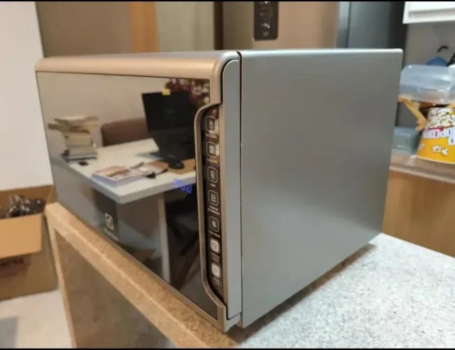 ELECTROLUX 31L ESPELHADO MUITO BEM CONSERVADO REVENDO 