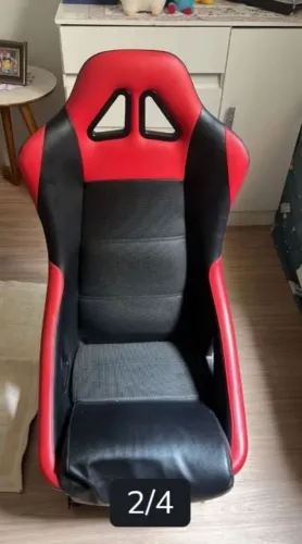 Cadeira de jogos de carro.