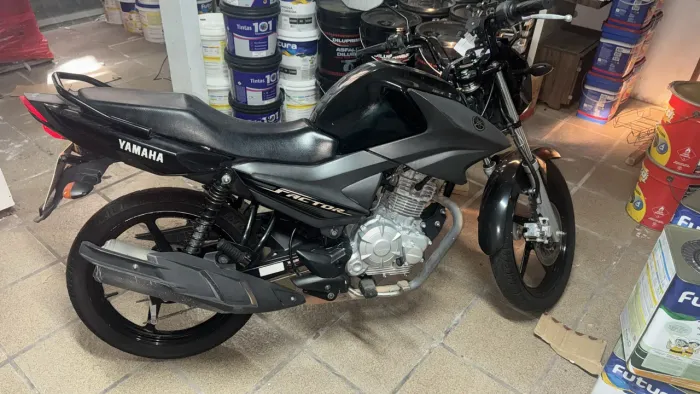 YBR 125 Factor 2021