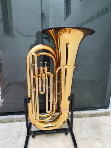Tuba 3/4 Pearl River Sib - Dourada R$6.900,00 - Aceito trocas - Parcelo 18x