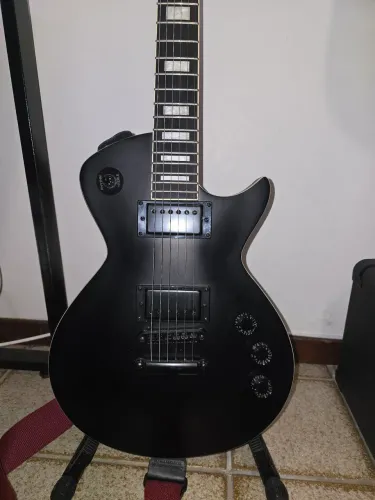 Guitarra Les Paul + Amplificador + Cabo