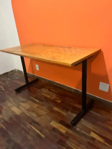 Mesa de Escritório Profissional
