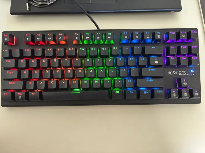 Teclado Mecânico Gamer Bright RGB ? Switch Azul
