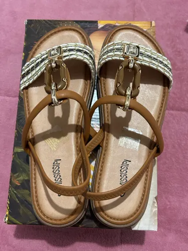 Sandalia Mississipi