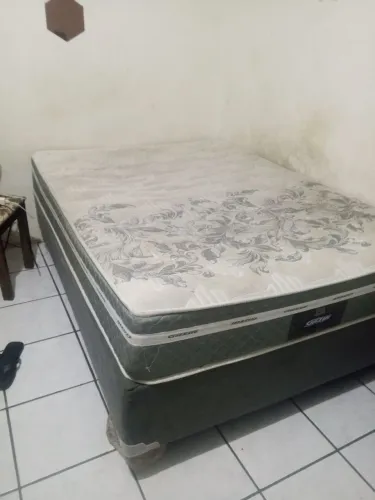 Cama box casal e cômoda