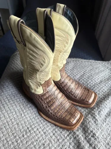 Bota couro jacare