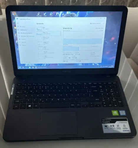 Notebook Samsung Expert X50 NP350XBE-XH3BR - 8Gen - Core i7 - 20GB
