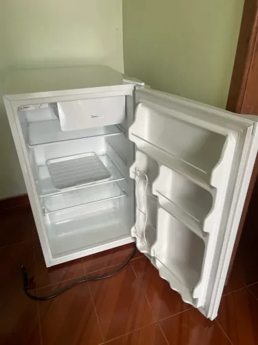 Frigobar midea 124L