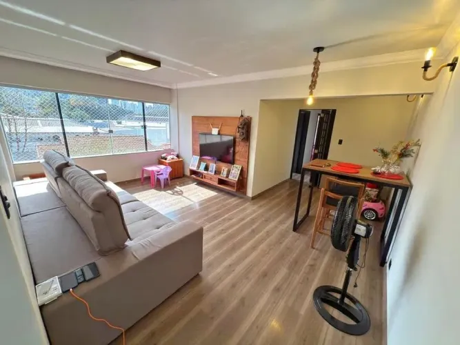 Apartamento à venda com 3 quartos | Zona 04 Maringá