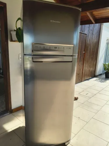 Geladeira Eletrolux DF50 Frost Free Duplex 430 litros