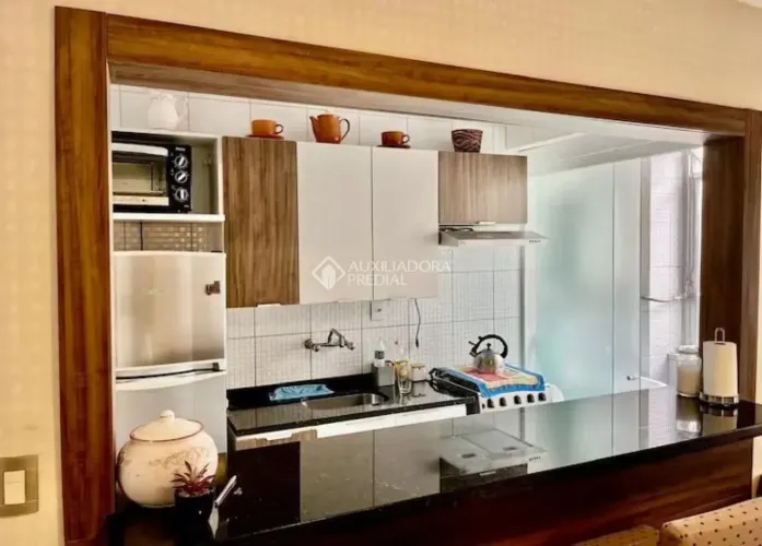 APARTAMENTO MOBILIADO, É ENTRAR E MORAR!!! 48 m² com 1 quarto em Boa Vista - Porto Alegre