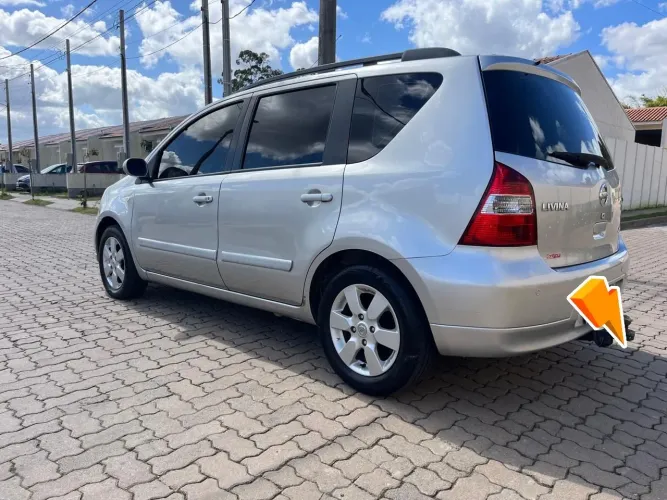 Nissan Livina SL 1.8 16V Flex Fuel Aut. 2012