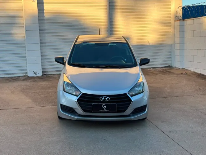 Hyundai HB20 Unique 1.0 Flex 12V Mec. 2019