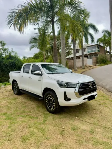 Toyota Hilux CD 4X4 2.8 Diesel Mec. 2021