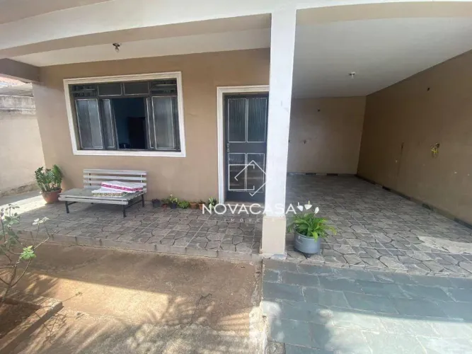 Casa com 2 dormitórios para alugar, 156 m² por R$ 5.517,50/mês - Santa Mônica - Belo Horiz