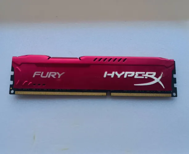 MEMÓRIA RAM DDR3 8 GB