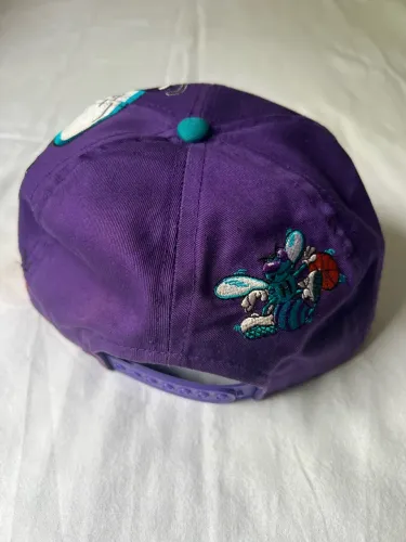 Bone raro Hornets