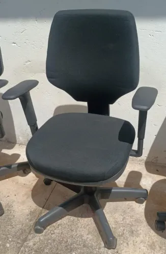 Cadeiras giratorias  executivas flex form 