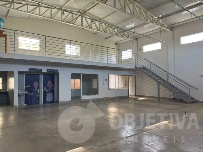 Galpão para aluguel, 2 vagas, SANTA ROSA - UBERLANDIA/MG
