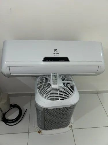 Ar condicionado Eletrolux apenas 6 meses de uso