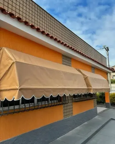 Toldo capota para Janela e porta.