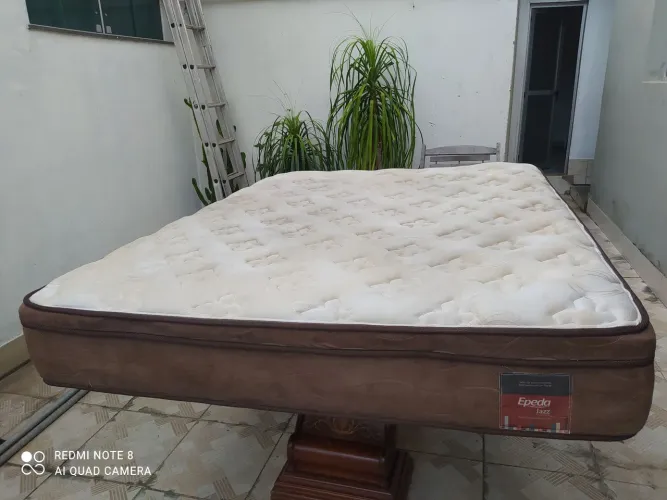 Colchão de casal 