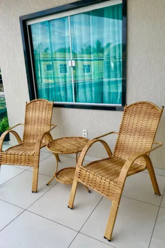 JOGO DE MESA E CADEIRA 