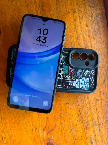 Troco em iPhone um A15 256gb e 8gb de ram + caixa + nota
