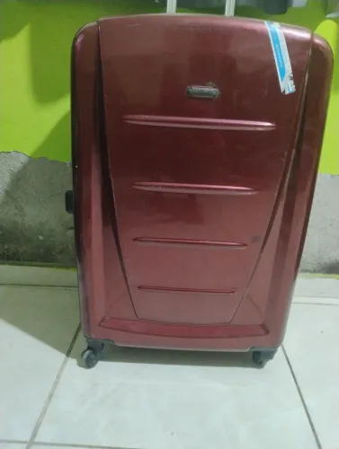 Mala de viagem capacidade 32kg Marca SANSONITE Modelo:Winfild