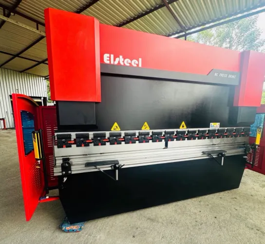 Dobradeira cnc 