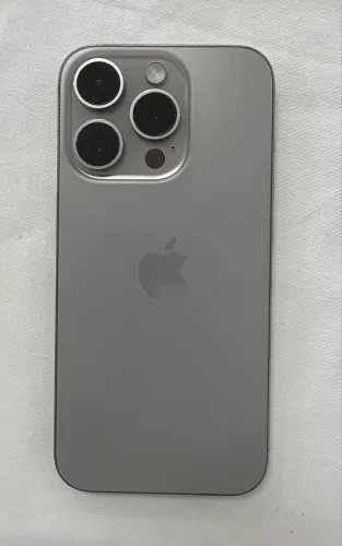 iPhone 15 pro único dono
