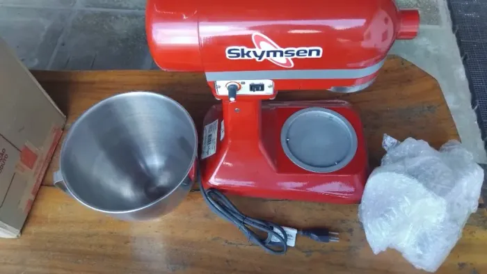 Batedeira Planetaria Industrial Skymsen BPS-05-N, 5 litros, Bilvolt, Nova na caixa
