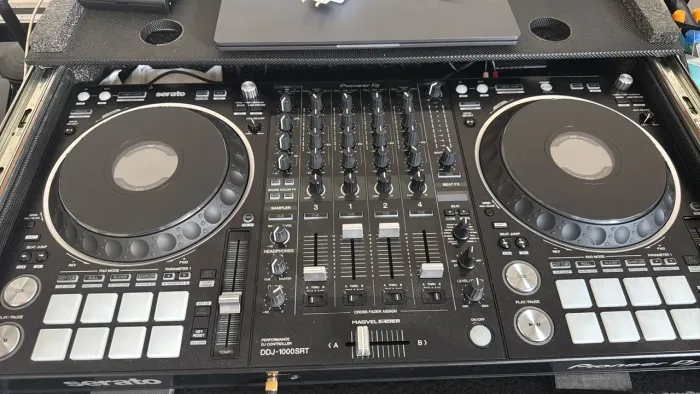 Vendo Controladora pra Dj