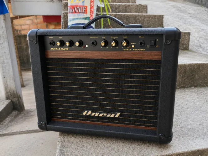 Amplificador Oneal OCG100 estado de novo