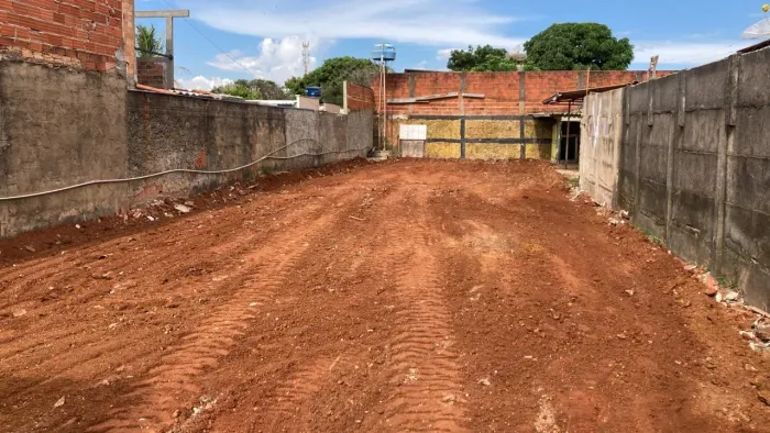 Vende-se Terreno na Alberto Torres , Vila Jaiara